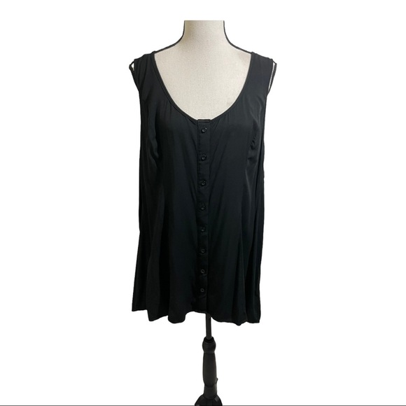 Torrid button down black sleeveless blouse back has adjustable belt size 3 - Picture 1 of 11
